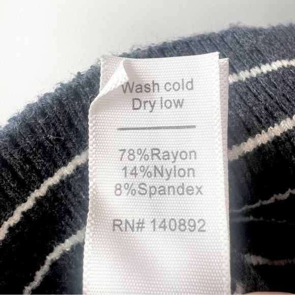 Marine Layer x Lost & Found Ski Ribbed Turtleneck Chamonix Sweater Size Medium - Picture 6 of 7